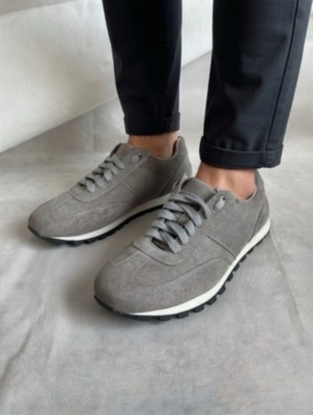 Stylus Repose Men's Grey Suede Fashion Sneakers 8M Lace Up Casual Shoes EXC